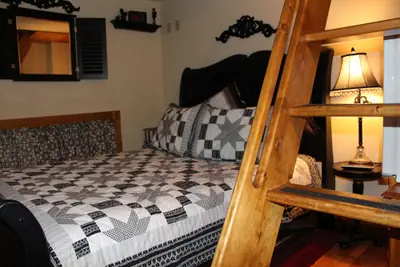 Photo 5 - All Seasons Inn