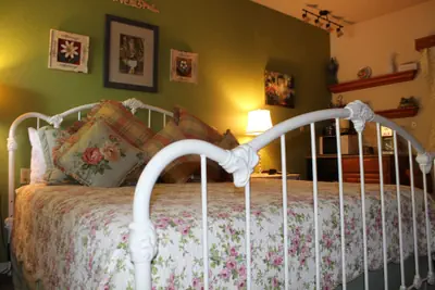 Photo 3 - All Seasons Inn