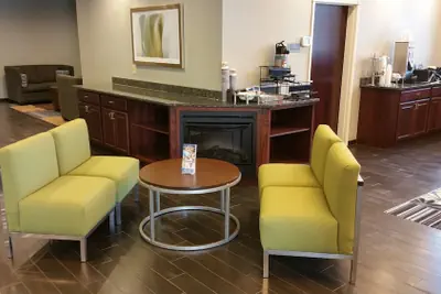Photo 5 - Best Western Plus Boardman Inn & Suites