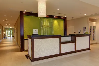 Photo 3 - Hilton Garden Inn Woodbridge