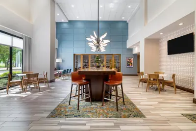 Photo 5 - Hampton Inn & Suites Dallas/Plano-East