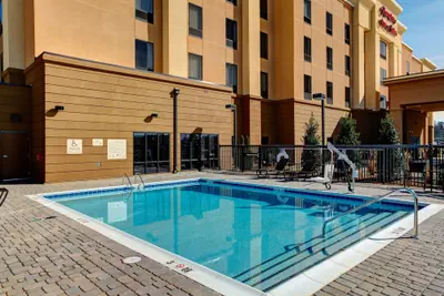 Photo 2 - Hampton Inn & Suites Columbus