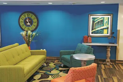 Photo 5 - La Quinta Inn & Suites by Wyndham Grand Forks