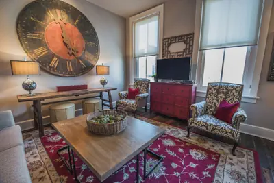 Photo 2 - The Windsor Boutique Hotel