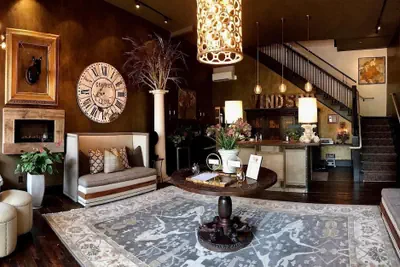 Photo 3 - The Windsor Boutique Hotel