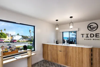 Photo 5 - The Tides Oceanview Inn and Cottages