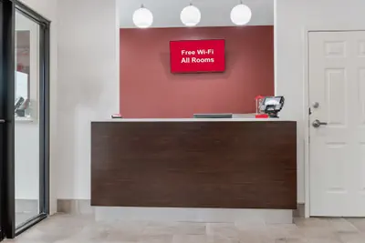 Photo 4 - Red Roof Inn Houston – Spring North