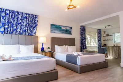 Photo 4 - Beachside All Suites Hotel