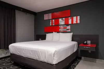 Photo 5 - Astro Pasadena Hotel