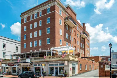 Photo 2 - The Gin Hotel, an Ascend Collection Hotel