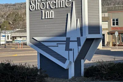 Photo 2 - The Shoreline Inn