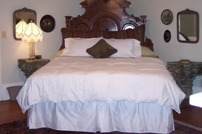 Photo 3 - Shadowlawn Bed & Breakfast