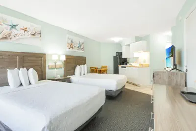 Photo 5 - Ocean Court Beachfront Hotel