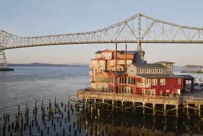 Photo 2 - Cannery Pier Hotel & Spa