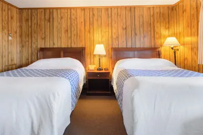 Photo 3 - Knob Hill Motor Lodge – Hillsville