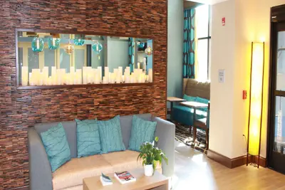 Photo 4 - Hampton Inn & Suites Stroudsburg Pocono Mountains