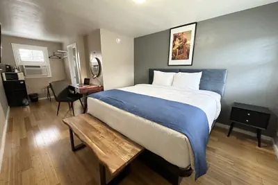 Photo 2 - Ashland Motel - Oregon