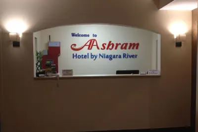 Photo 3 - AAshram Hotel by Niagara River