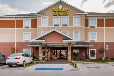 Photo 2 - MainStay Suites Grand Island