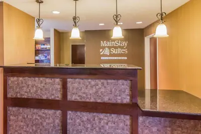 Photo 4 - MainStay Suites Grand Island