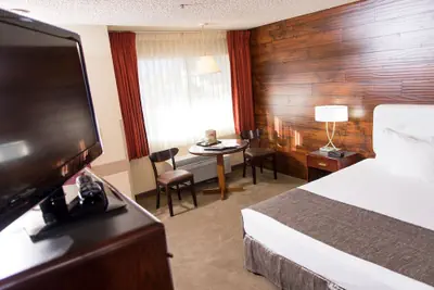 Photo 5 - Carson Valley Motor Lodge & Suites