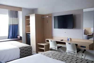 Photo 2 - Microtel Inn & Suites by Wyndham Camp Lejeune/Jacksonville