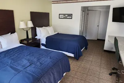 Photo 4 - Nittany Budget Motel