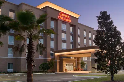 Photo 2 - Hampton Inn & Suites Deland