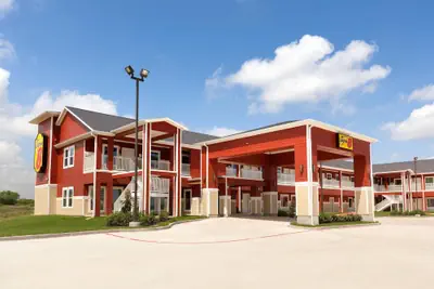 Photo 2 - Super 8 by Wyndham Carrizo Springs