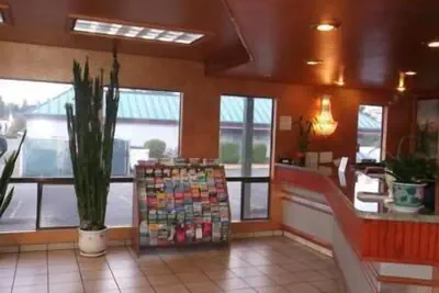 Photo 5 - Sunrise Inn