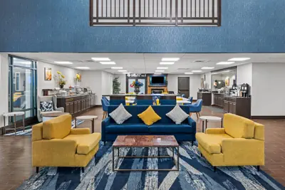 Photo 4 - Comfort Suites Near Casinos Norwich-Uncasville CT
