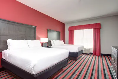 Photo 4 - Holiday Inn & Suites Lafayette North by IHG