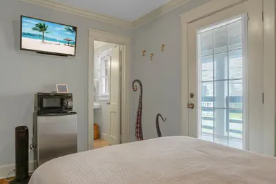 Photo 3 - Carolina Beach Inn