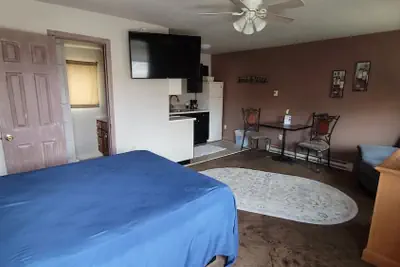Photo 5 - True North Motel