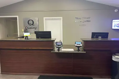 Photo 3 - Quality Inn Ontario