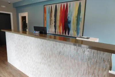 Photo 4 - Wave Street Inn