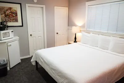 Photo 4 - Coronado Island Inn