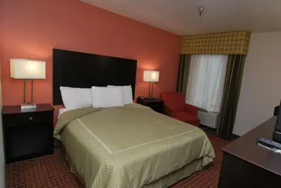 Photo 5 - AmericInn by Wyndham Johnston Des Moines