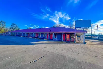 Photo 2 - Smith Motel