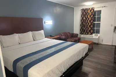 Photo 3 - Smith Motel