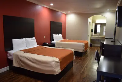 Photo 3 - Platinum Inn Katy