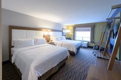Photo 4 - Holiday Inn Express & Suites Jamestown by IHG