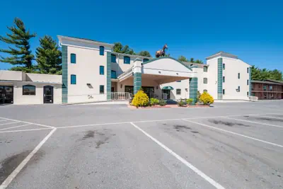 Photo 2 - Rodeway Inn & Suites Charles Town