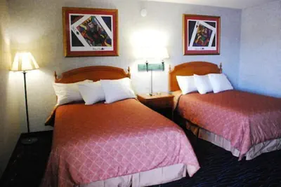Photo 2 - Chief Motel