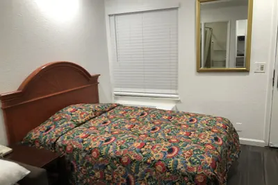 Photo 5 - Solano Inn