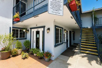 Photo 2 - Solano Inn Vallejo Napa Valley / Six Flags