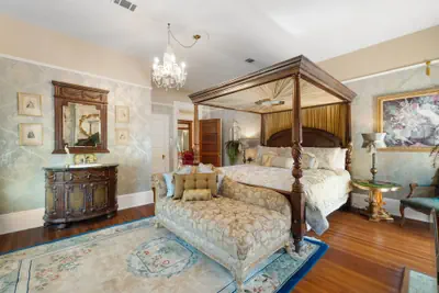 Photo 4 - Ross Mansion Bed & Breakfast and Events