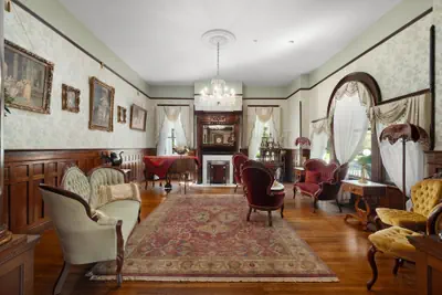 Photo 3 - Ross Mansion Bed & Breakfast and Events