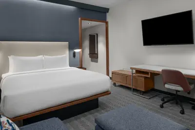Photo 4 - Courtyard by Marriott Modesto North