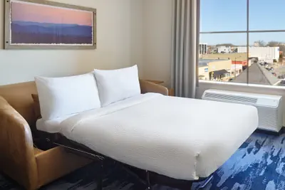 Photo 4 - Fairfield Inn & Suites by Marriott Decatur